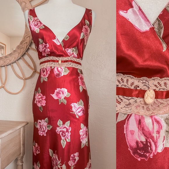 Vintage Dresses & Skirts - Vintage Slip Satin Silk Floral Lace Romantic Whimsical Sexy Coquette Fairy Dress